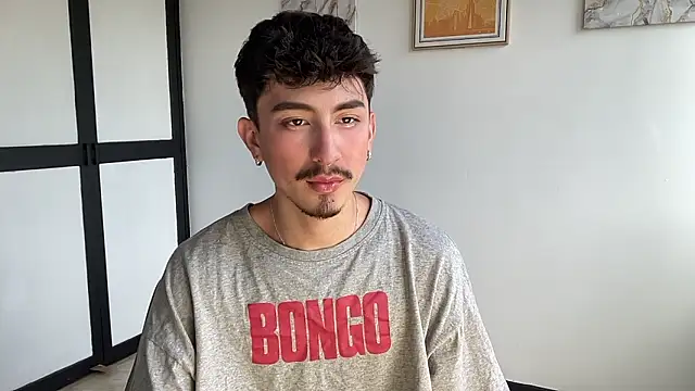 sweettaaron01 online show from 02-27-26, 07:14