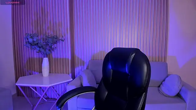 SarahYates online show from 07-02-26, 03:34
