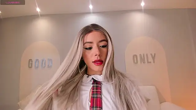 IsabellaMoreau online show from 01-06-26, 07:39