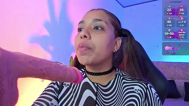 giselle upp online show from 11-28-25, 04:04