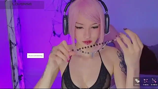 Moonlightt 21 online show from 11-02-25, 07:38