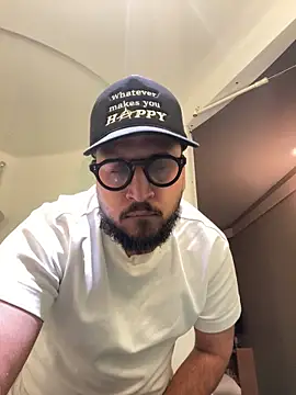 Snapshot of ariseen chatting on 11-20-25, 09:14 ariseen online show from 11-20-25, 09:14