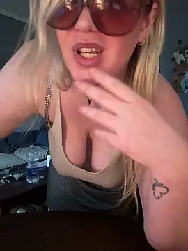 Granlady7 online show from 04-15-26, 07:58