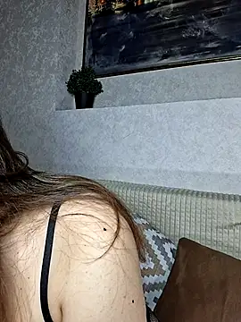 Snapshot of Olivia_OliV chatting on 10-23-25, 12:43 Olivia OliV online show from 10-23-25, 12:43