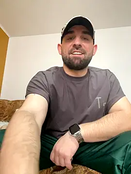 Snapshot of Shots_of_sperm chatting on 10-25-25, 11:40 Shots of sperm online show from 10-25-25, 11:40