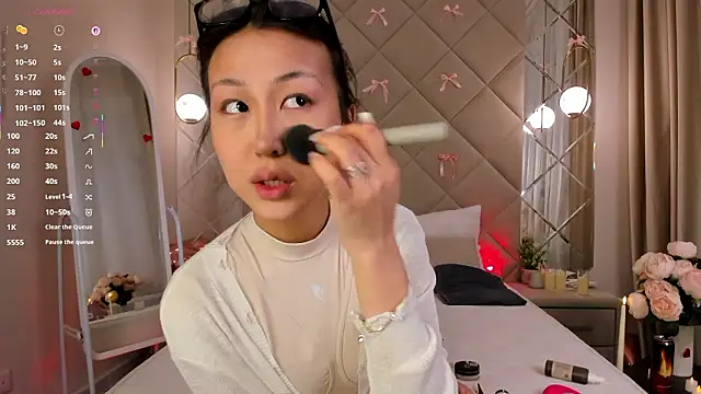 Nelly Kimm online show from 03-09-26, 12:58