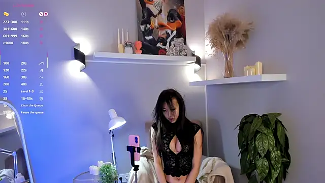 Snapshot of Nelly_Kimm chatting on 07-22-26, 01:52 Nelly Kimm online show from 07-22-26, 01:52