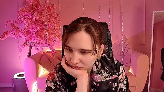 TessaMill online show from 03-04-26, 09:15