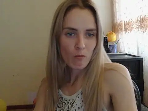 Snapshot of JayeTyler chatting on 11-20-25, 10:15 JayeTyler online show from 11-20-25, 10:15