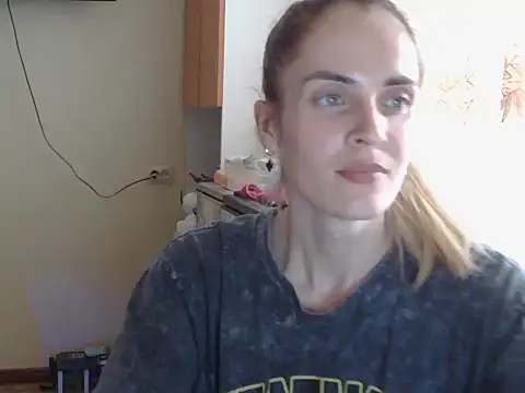 Snapshot of JayeTyler chatting on 11-24-25, 07:52 JayeTyler online show from 11-24-25, 07:52