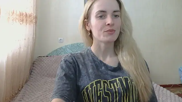 Snapshot of JayeTyler chatting on 03-19-26, 07:12 JayeTyler online show from 03-19-26, 07:12