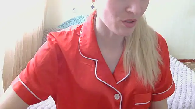 Snapshot of JayeTyler chatting on 03-27-26, 08:26 JayeTyler online show from 03-27-26, 08:26