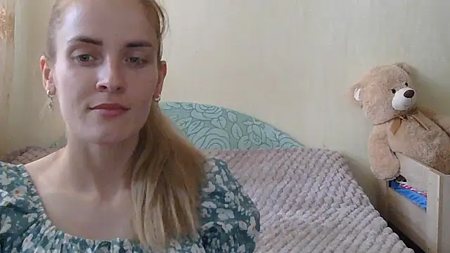 Snapshot of JayeTyler chatting on 06-25-26, 06:18 JayeTyler online show from 06-25-26, 06:18