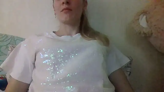 Snapshot of JayeTyler chatting on 07-07-26, 07:45 JayeTyler online show from 07-07-26, 07:45