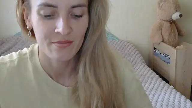 Snapshot of JayeTyler chatting on 07-14-26, 06:29 JayeTyler online show from 07-14-26, 06:29