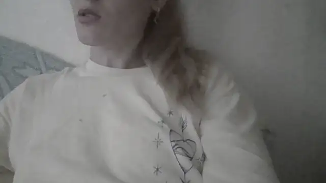 Snapshot of JayeTyler chatting on 07-15-26, 06:51 JayeTyler online show from 07-15-26, 06:51