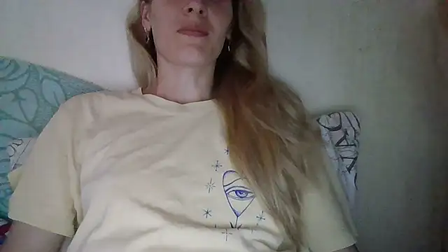 Snapshot of JayeTyler chatting on 07-16-26, 06:52 JayeTyler online show from 07-16-26, 06:52
