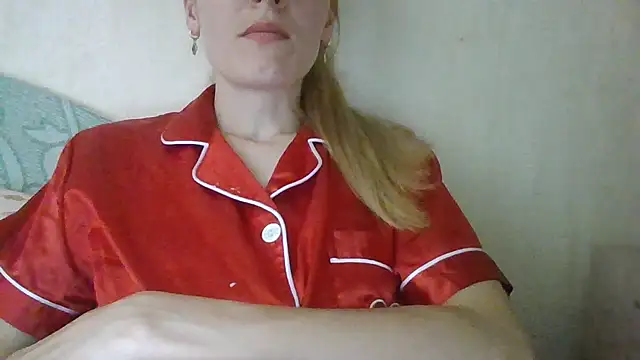 Snapshot of JayeTyler chatting on 07-17-26, 07:15 JayeTyler online show from 07-17-26, 07:15