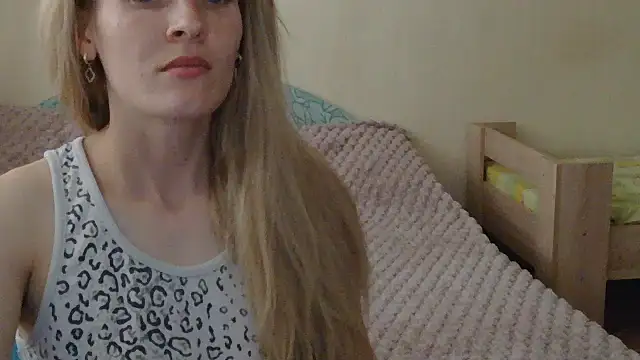 Snapshot of JayeTyler chatting on 07-24-26, 06:33 JayeTyler online show from 07-24-26, 06:33