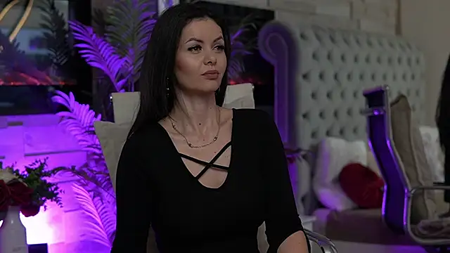 SeductiveMom online show from 12-15-25, 03:44