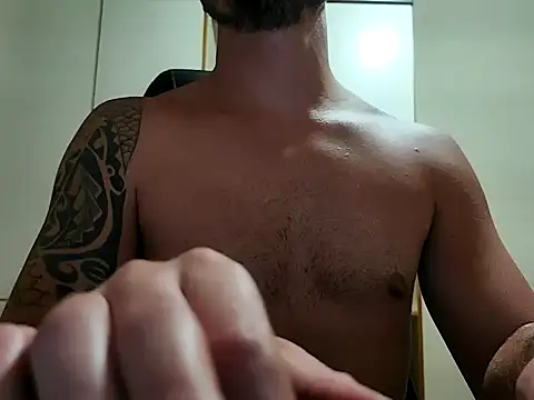 Snapshot of NoaBlaze chatting on 03-22-26, 02:15 NoaBlaze online show from 03-22-26, 02:15