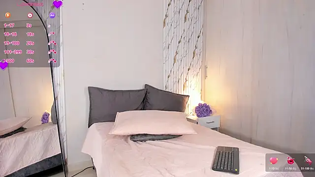 Snapshot of MissVioleet_ chatting on 04-16-26, 09:39 MissVioleet online show from 04-16-26, 09:39