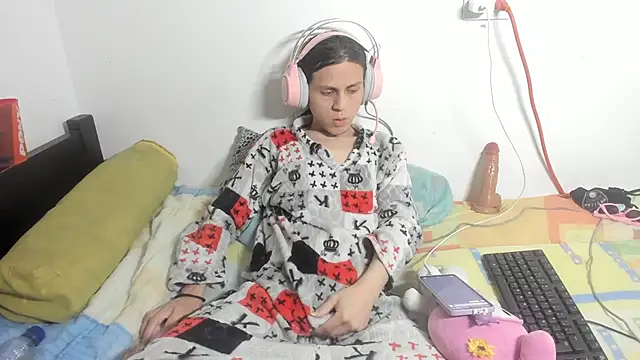 Petite-Goth online show from 11-15-25, 11:21