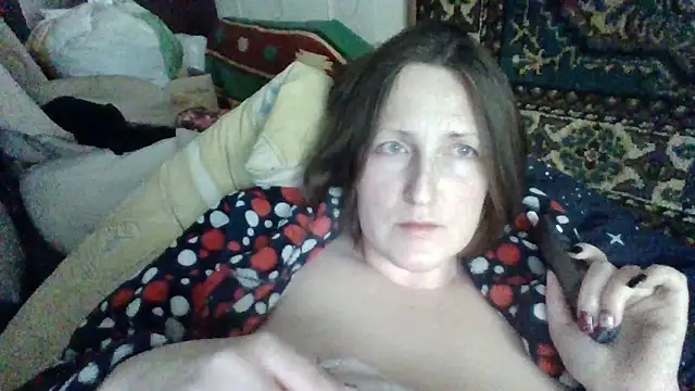 Snapshot of AllaSowinskaya chatting on 12-19-25, 08:05 AllaSowinskaya online show from 12-19-25, 08:05