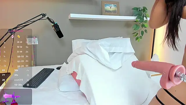 natasha ary online show from 11-28-25, 02:20