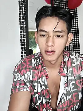 Snapshot of Hiroshi_Shen chatting on 10-13-25, 12:27 Hiroshi Shen online show from 10-13-25, 12:27