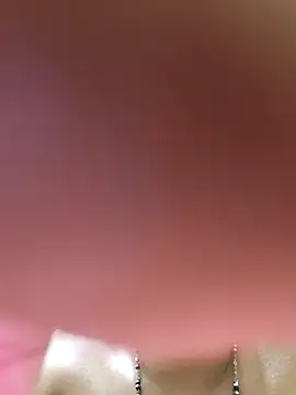 Snapshot of Hiroshi_Shen chatting on 11-28-25, 10:18 Hiroshi Shen online show from 11-28-25, 10:18