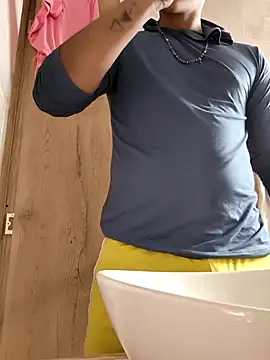 Snapshot of Hiroshi_Shen chatting on 01-14-26, 12:44 Hiroshi Shen online show from 01-14-26, 12:44