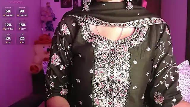 Snapshot of Samikshaa chatting on 12-14-25, 03:17 Samikshaa online show from 12-14-25, 03:17