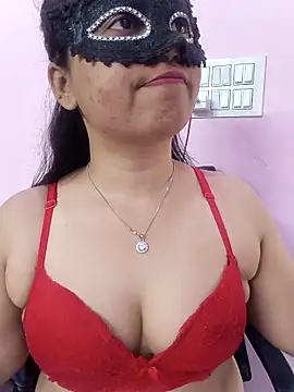 Snapshot of Iampriyaaa15 chatting on 11-15-25, 07:05 Iampriyaaa15 online show from 11-15-25, 07:05