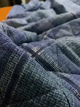 Snapshot of girlslvrs chatting on 01-14-26, 07:08 girlslvrs online show from 01-14-26, 07:08