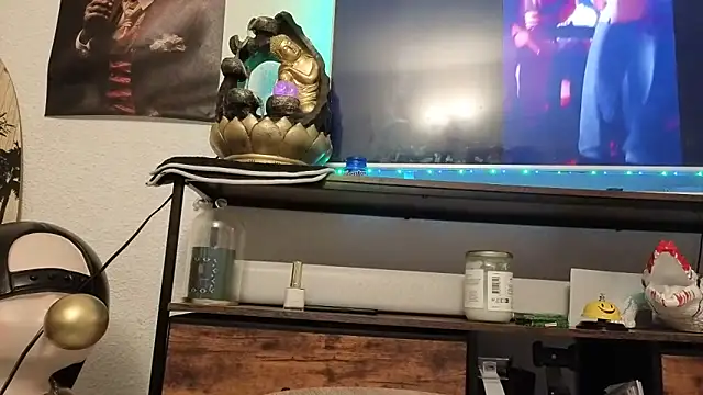 Snapshot of Oulola777 chatting on 11-12-25, 06:30 Oulola777 online show from 11-12-25, 06:30