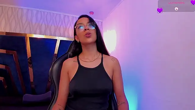 zoe martins  online show from 02-14-26, 05:43