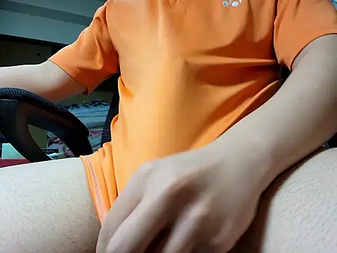 Snapshot of PIPIShoei chatting on 10-15-25, 11:54 PIPIShoei online show from 10-15-25, 11:54