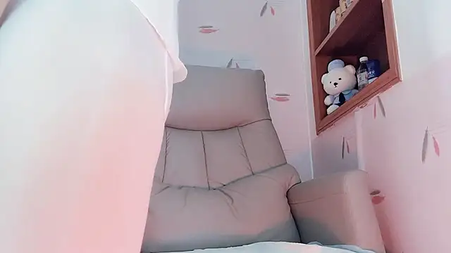 Eve5215 online show from 11-28-25, 03:25