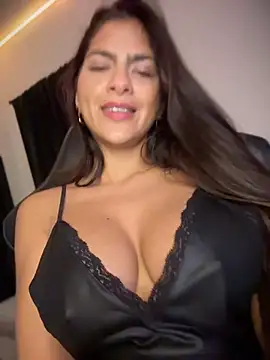chicachocolate01 online show from 06-07-26, 05:22