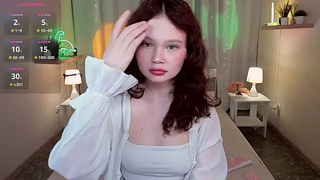 EmilyChaves online show from 05-26-26, 07:37