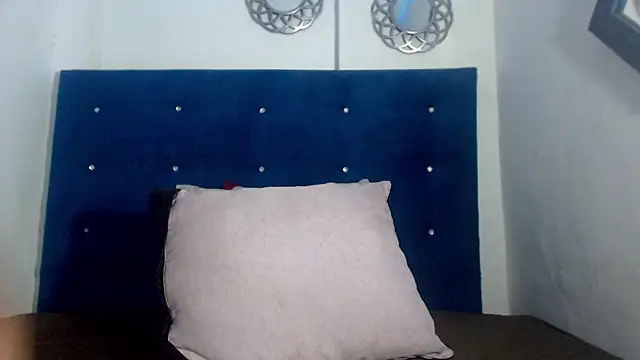 Snapshot of shane_bbc_ chatting on 09-27-25, 01:05 shane bbc online show from 09-27-25, 01:05