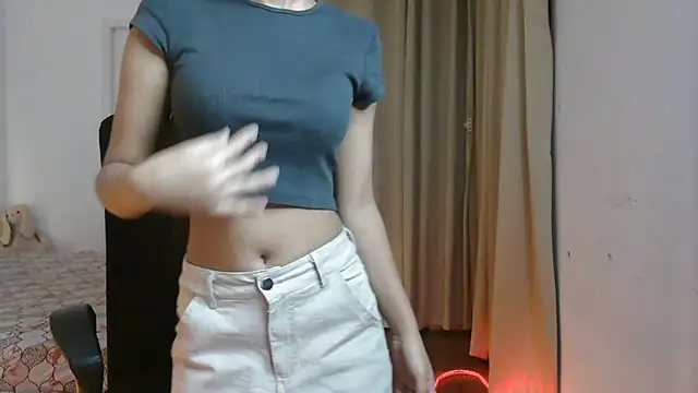 Mini Meera online show from 07-17-26, 04:45