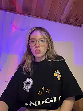 ReenKitty online show from 05-08-26, 05:02