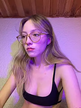 ReenKitty online show from 06-05-26, 04:19