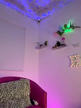 Helen Vidall online show from 09-20-25, 03:40