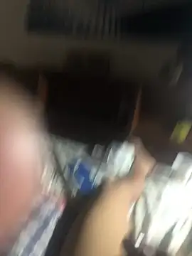 Snapshot of Nameee_17 chatting on 01-18-26, 11:47 Nameee 17 online show from 01-18-26, 11:47