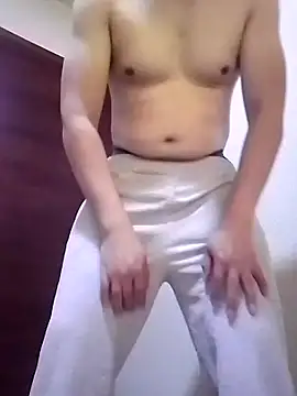 Snapshot of hotmanxxx84 chatting on 10-10-25, 02:49 hotmanxxx84 online show from 10-10-25, 02:49