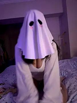 xiaotanbaby online show from 10-30-25, 04:52