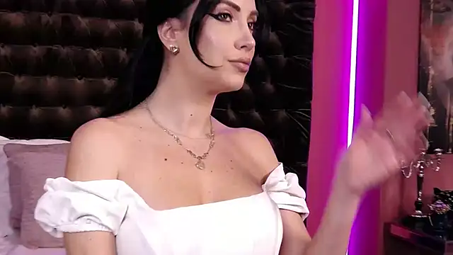 StephanyMillan online show from 12-14-25, 05:57